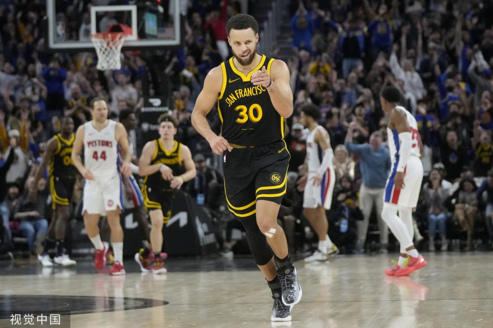 热爱足球的 热爱足球的